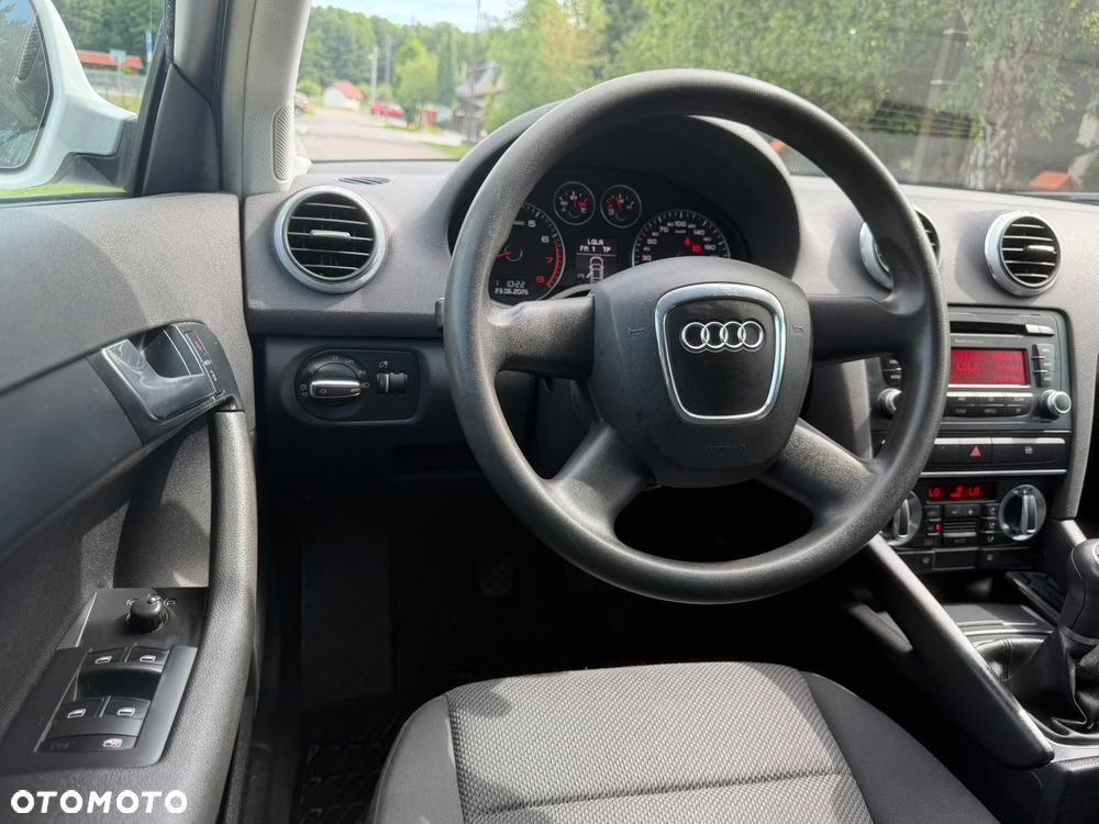 Audi A3 Sportback - 17