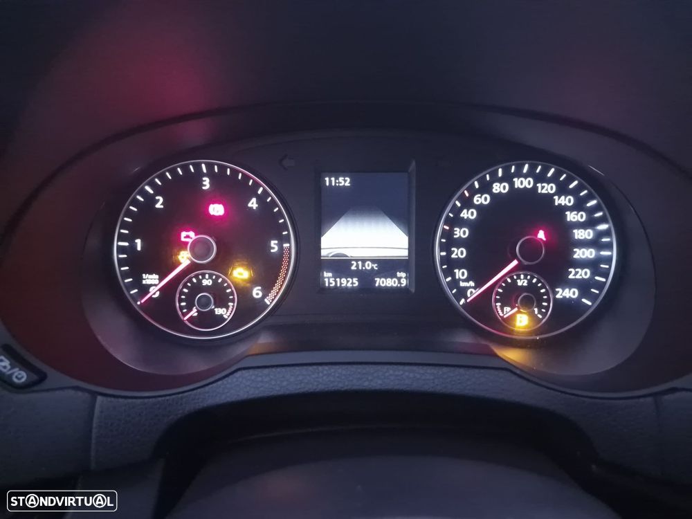 VW Sharan 2.0 TDI Blue Highline - 32