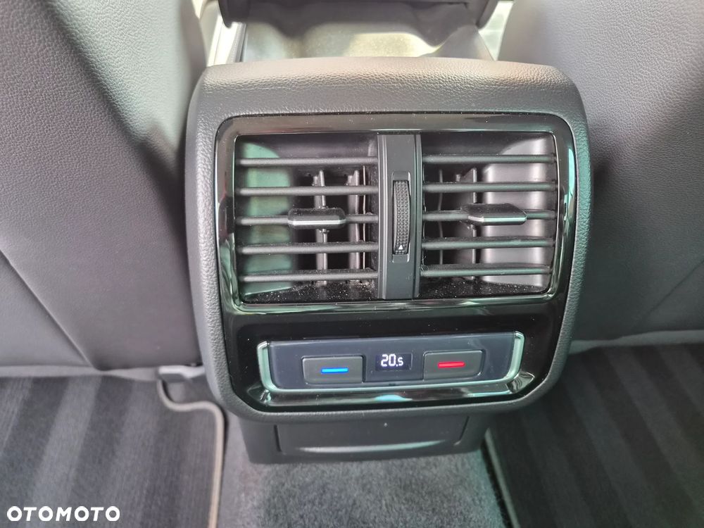 Volkswagen Passat 2.0 TDI BMT Highline DSG - 10