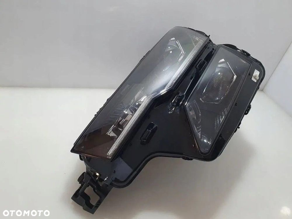 Skoda Karoq 23r. LIFT REFLEKTOR LAMPA LEWA PRZEDNIA PRZÓD 57B941035B +MODUŁ - 10