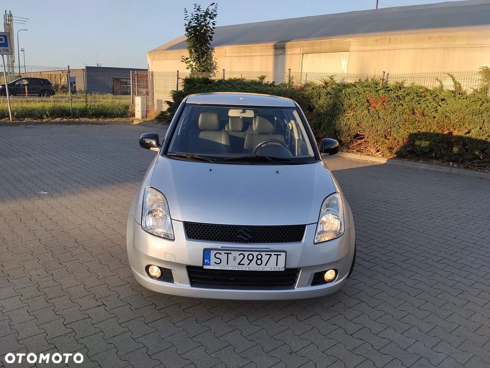 Suzuki Swift - 3