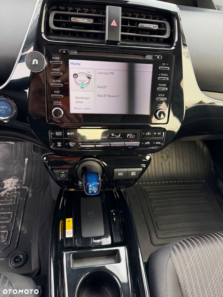 Toyota Prius Hybrid Comfort - 16