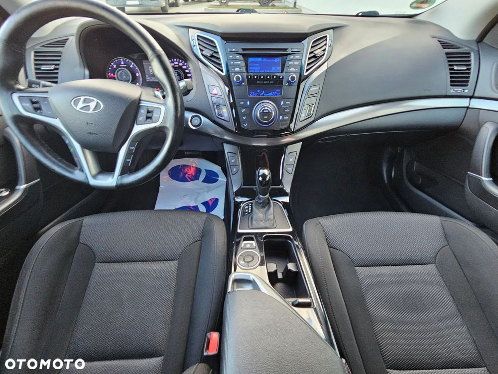 Hyundai i40 i40cw 1.7 CRDi Automatik Premium - 13