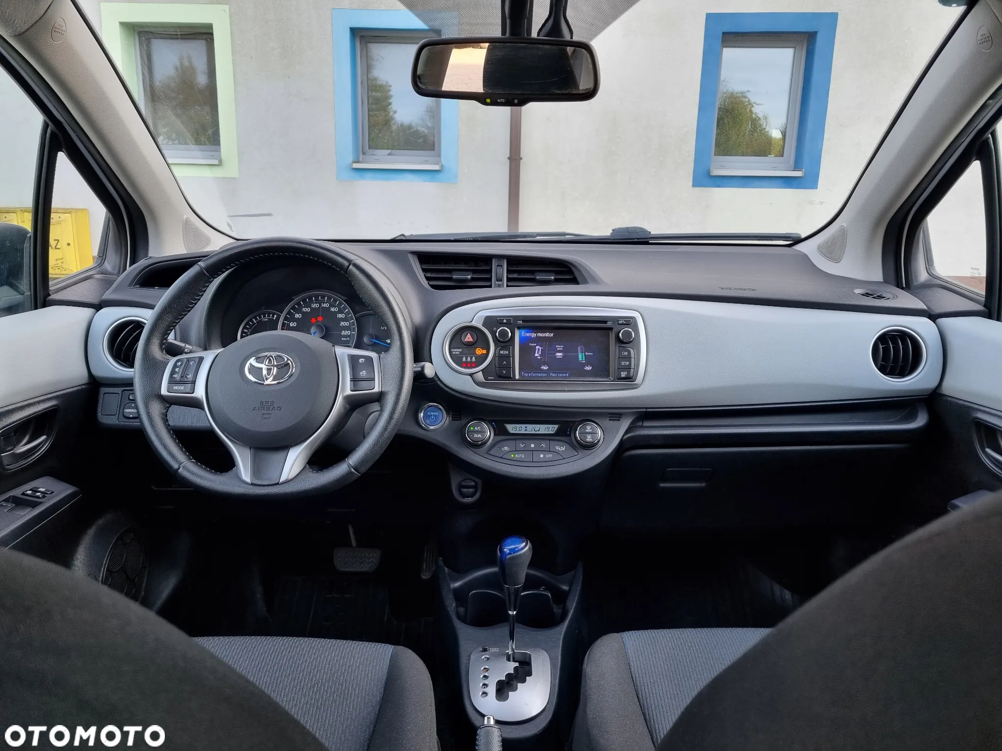 Toyota Yaris Hybrid 1.5 VVT-i Style - 22