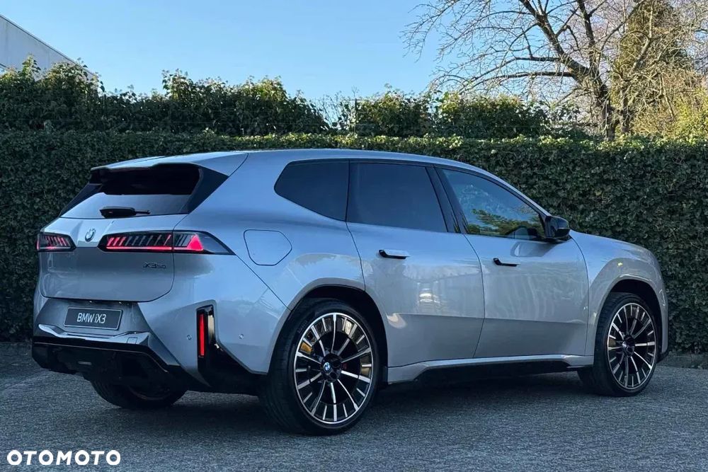 BMW iX3 50 xDrive 113.4kWh - 10