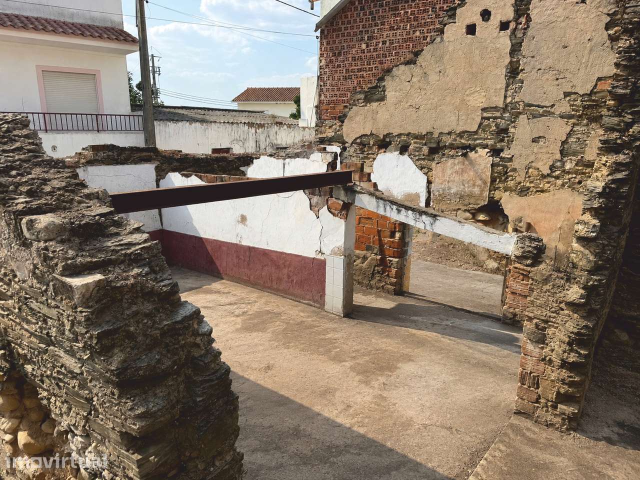 Prédio para Reconstrução Total  a 15 minutos de Abrantes - Grande imagem: 4/5