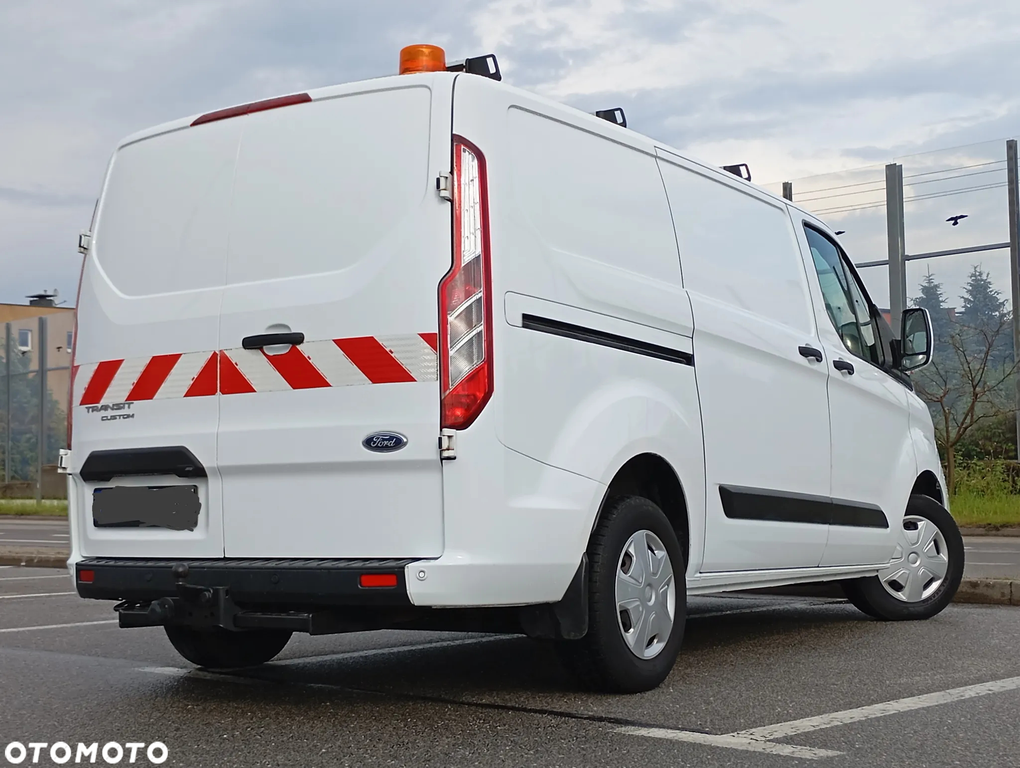 Ford Transit Custom 2.0EB Szafki/Relingi - 16