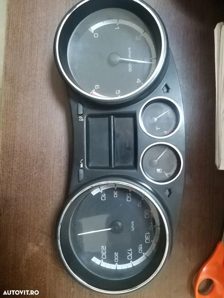 Ceas de Bord pentru Peugeot 308 1.6HDI din 2010 cod: 554001550316 - 1