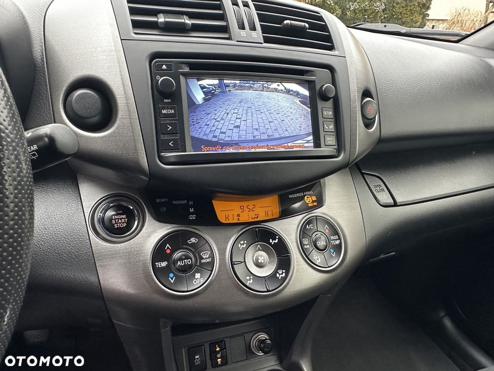 Toyota RAV4 2.0 VVT-i Premium - 23