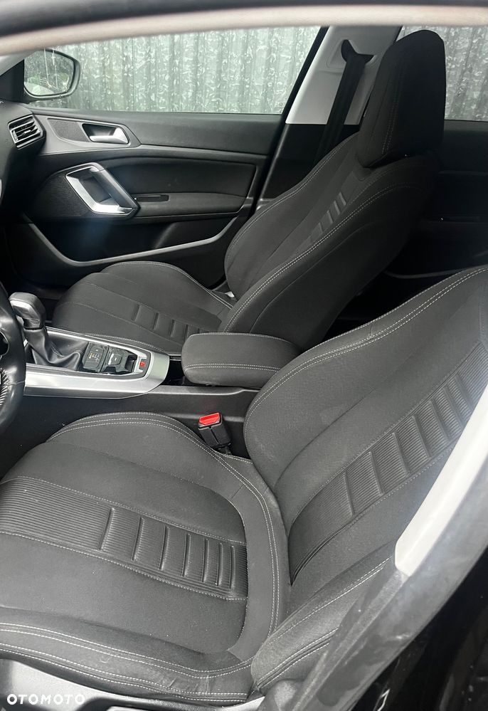 Peugeot 308 1.2 PureTech Active S&S - 8