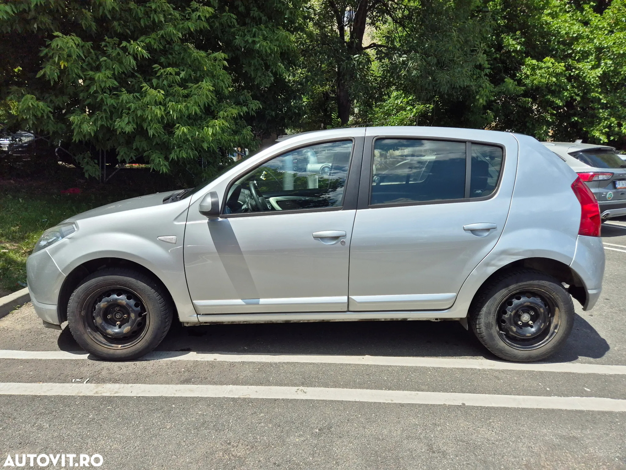 Dacia Sandero 1.6 MPI Laureate - 3