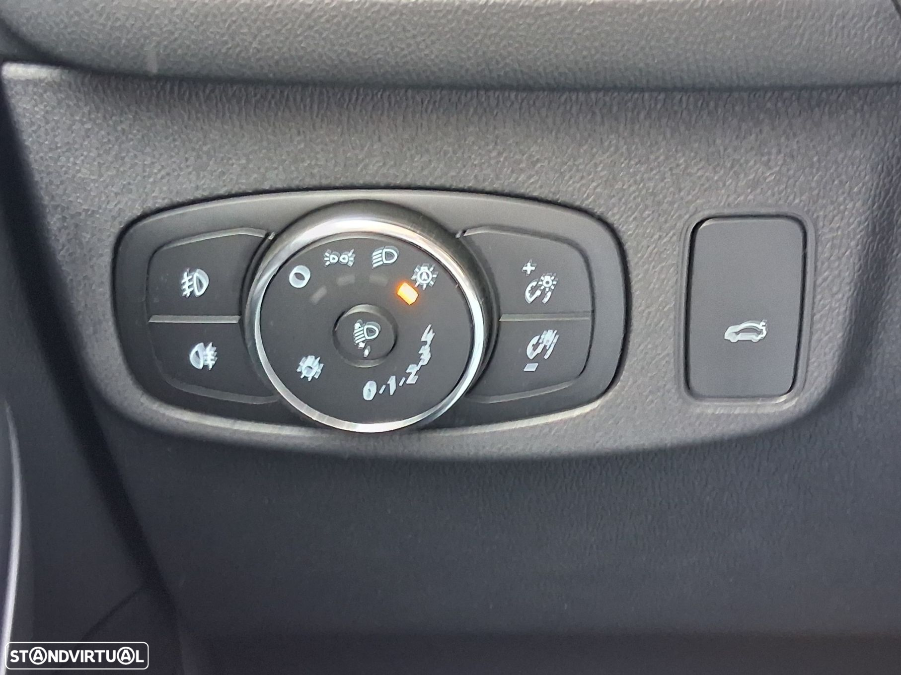 Ford Focus SW 1.0 EcoBoost MHEV Active - 44