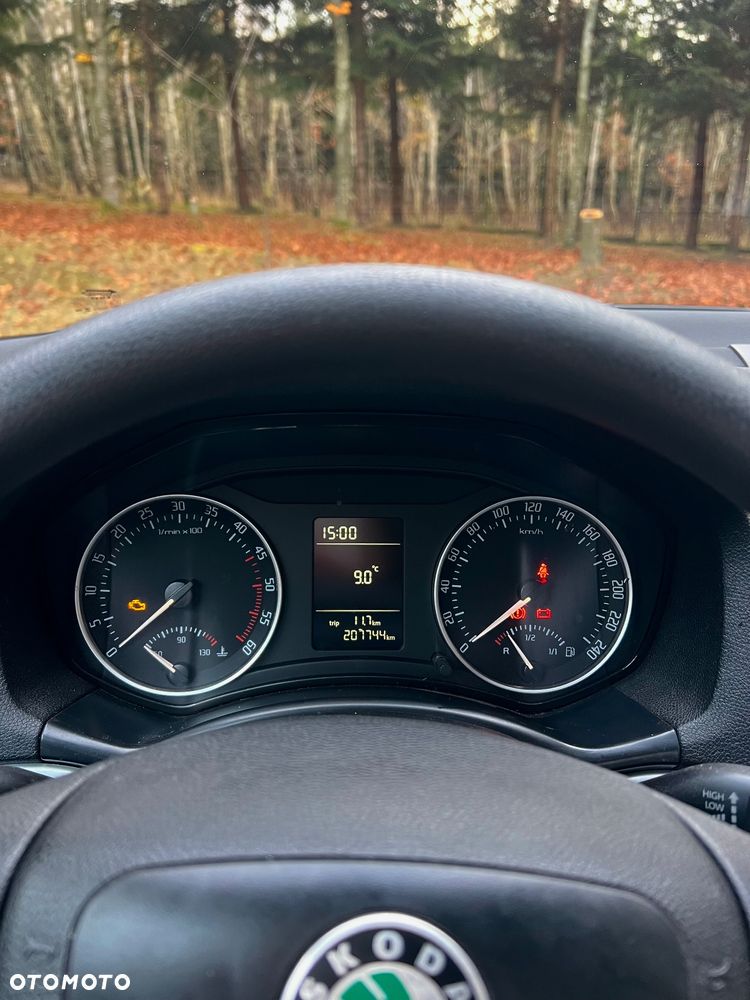 Skoda Octavia 1.6 TDI DPF Elegance - 17