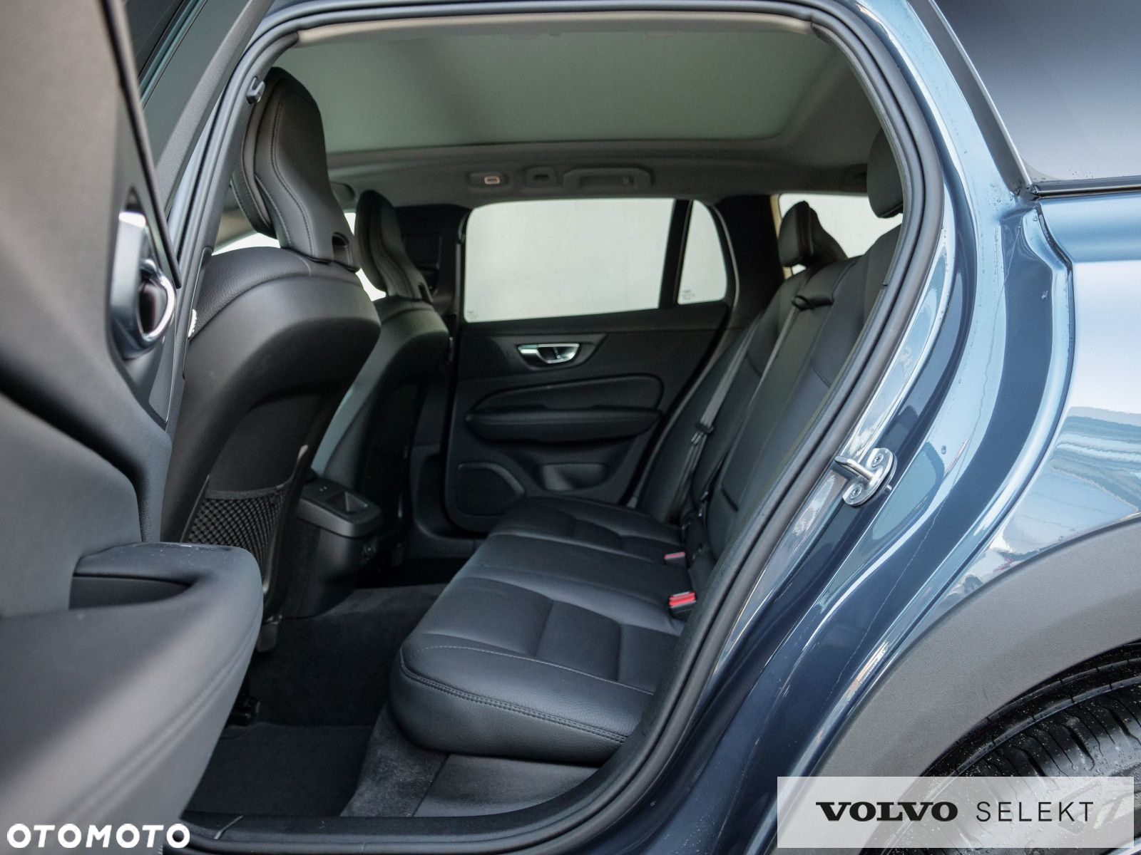 Volvo V60 Cross Country - 18