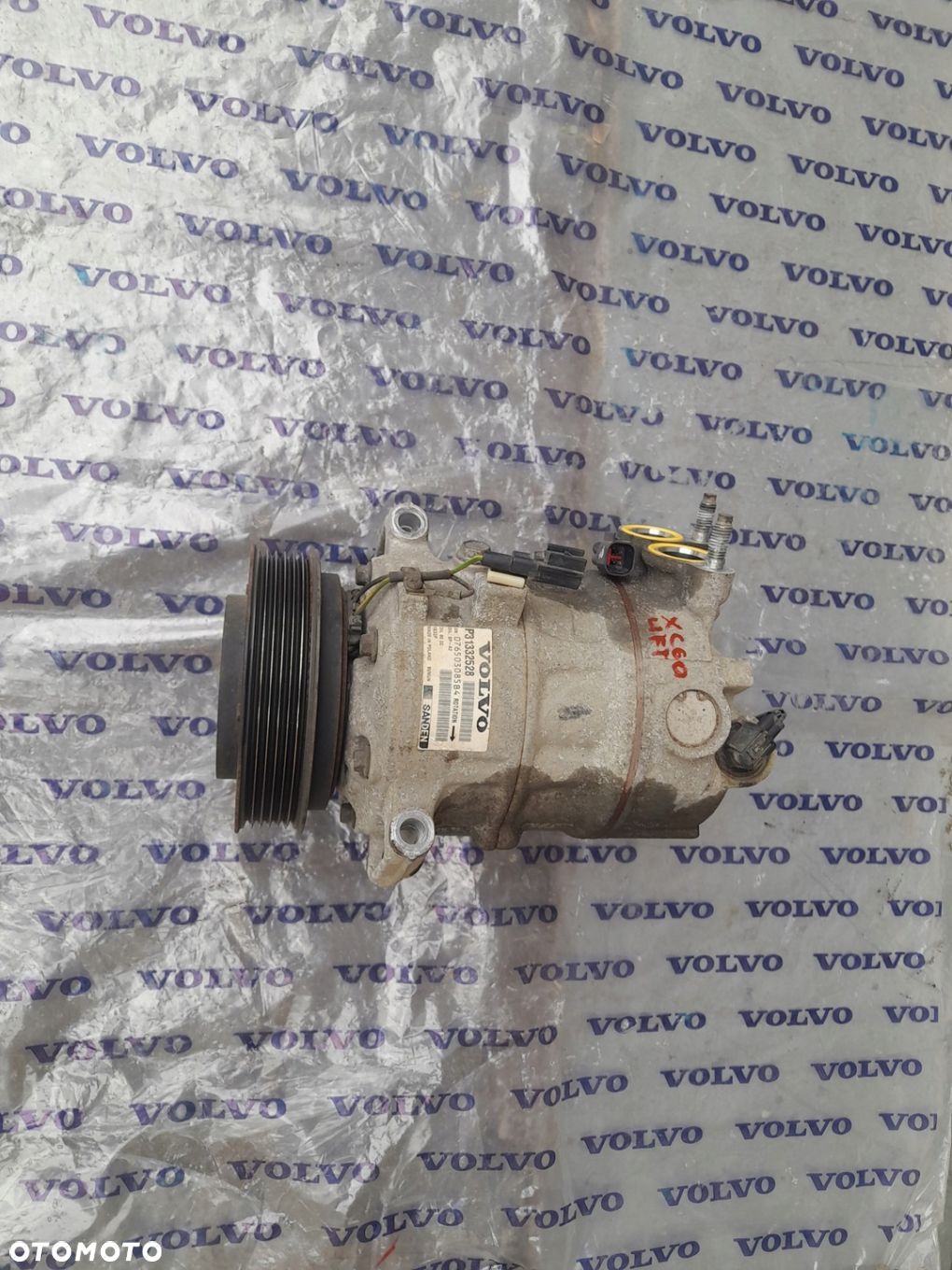 KOMPRESOR KLIMY 31332528 VOLVO 2.0D4 VEA 2016R - 1