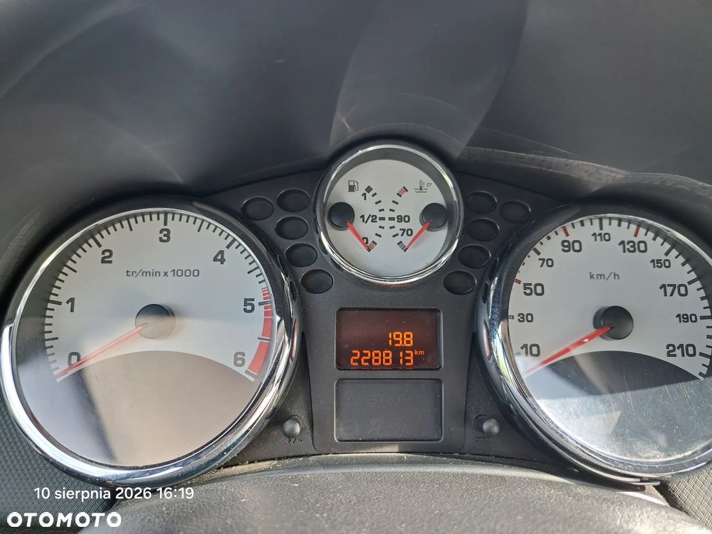 Peugeot 207 1.6 HDi 16V Trendy - 9
