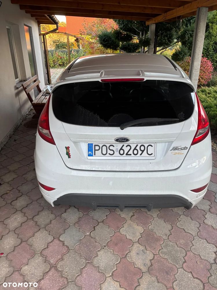 Ford Fiesta - 11