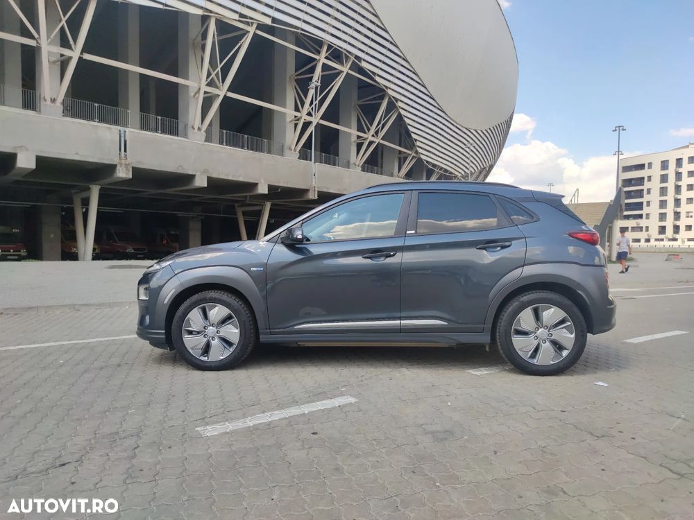 Hyundai KONA EV - 8