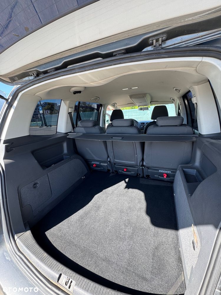 Volkswagen Touran 1.2 TSI Comfortline - 8