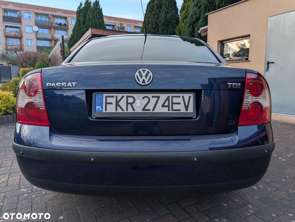 Volkswagen Passat 1.9 TDI - 14