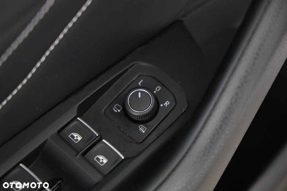 Volkswagen Passat - 24