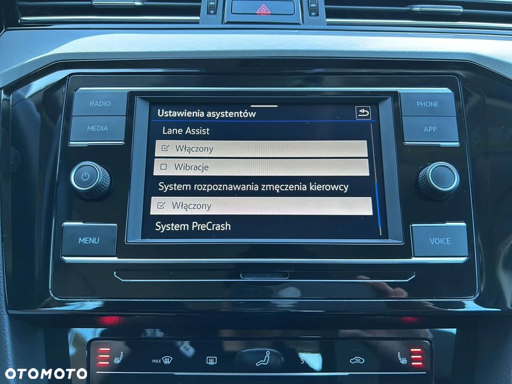 Volkswagen Passat Variant 1.5 TSI EVO Business - 32