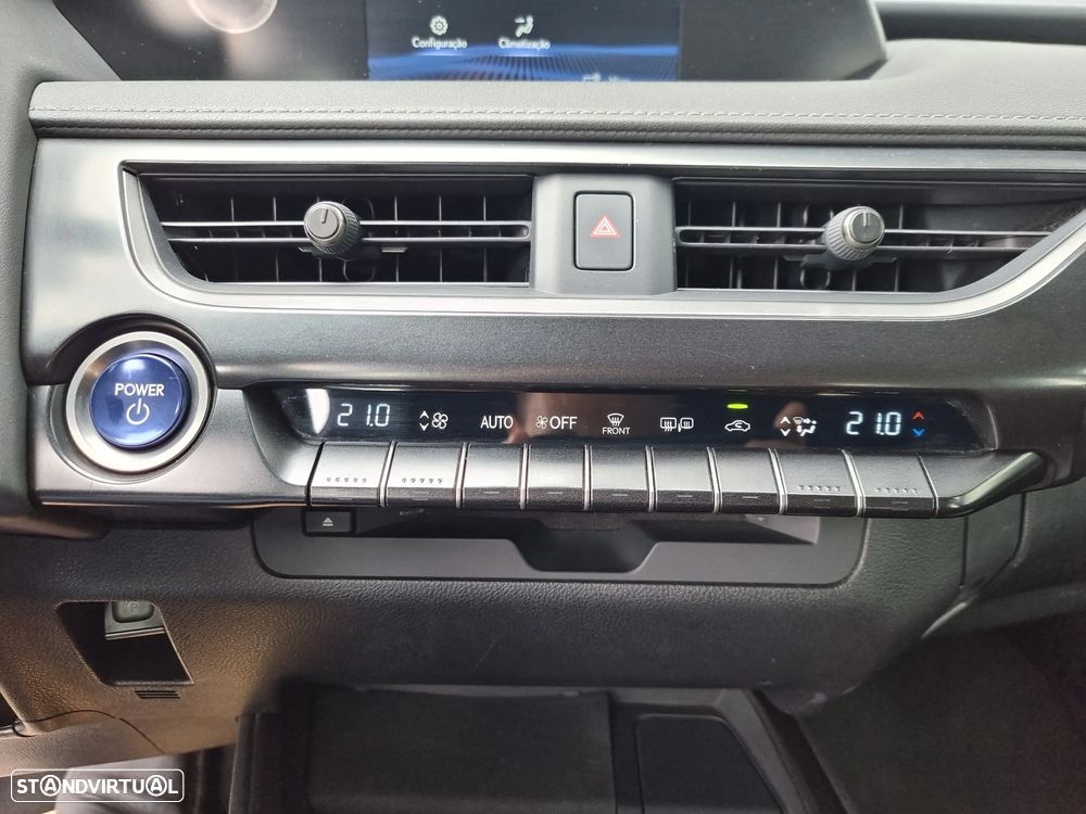 Lexus UX 250h Executive+ - 18