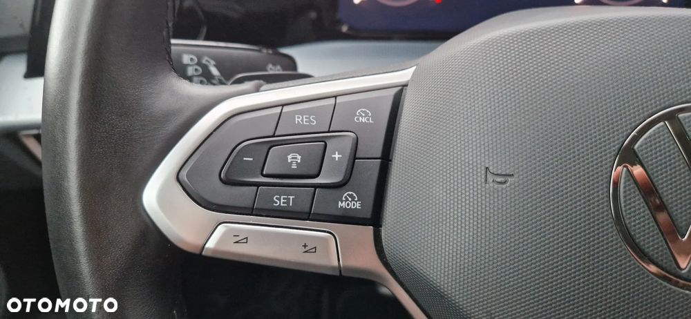 Volkswagen Golf 1.5 eTSI OPF DSG Goal - 11
