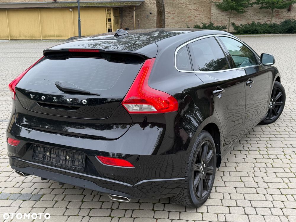 Volvo V40 D3 Inscription - 4