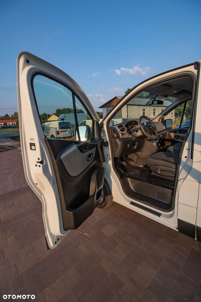 Renault Trafic - 8