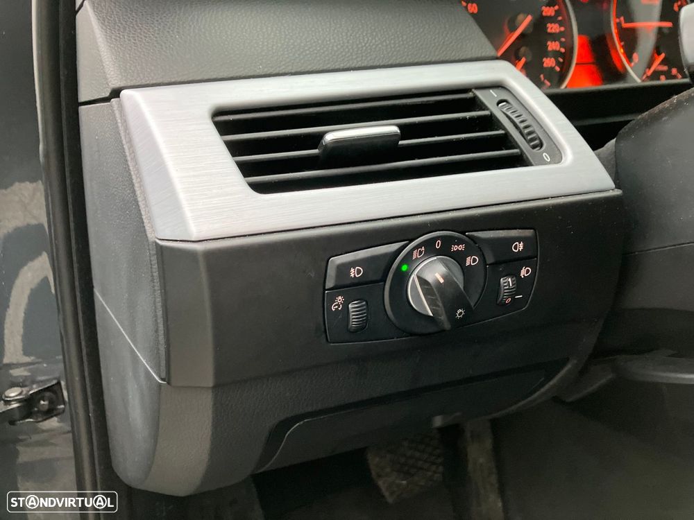 BMW 520 dA Sport - 25