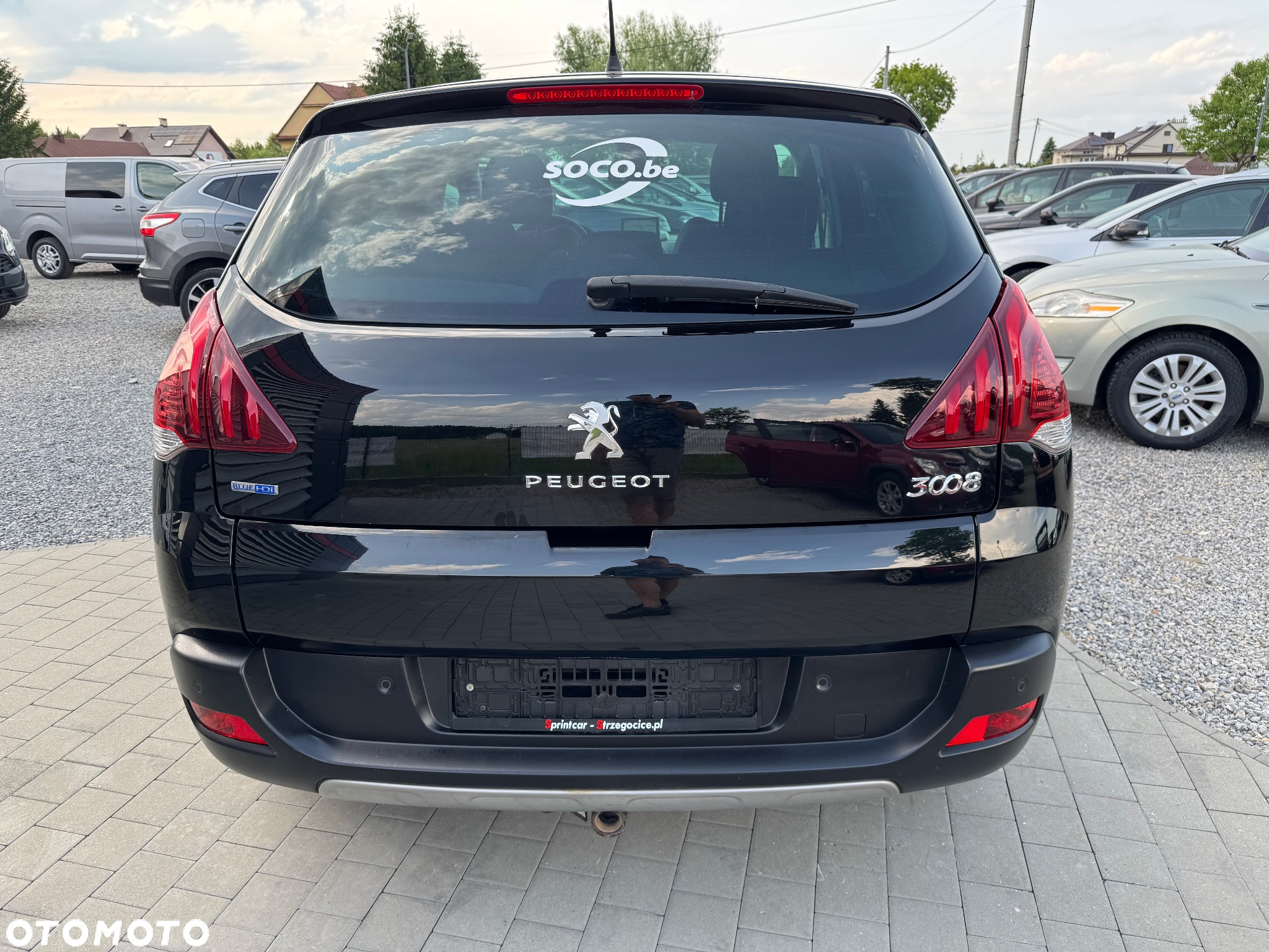 Peugeot 3008 1.6 BlueHDi Style S&S - 11