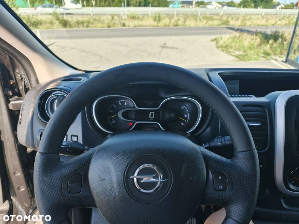 Opel Vivaro - 19