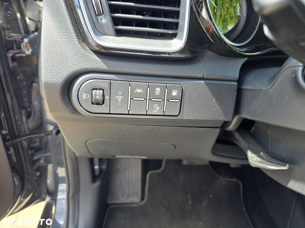 Kia XCeed - 28