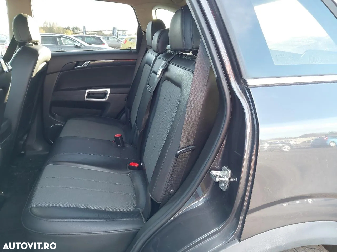 Dezmembrari / Dezmembrez Opel Antara 2.2 LNQ cutie MWK culoare GUE - 7
