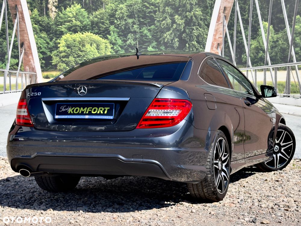 Mercedes-Benz Klasa C 250 Sport 7G-TRONIC - 11