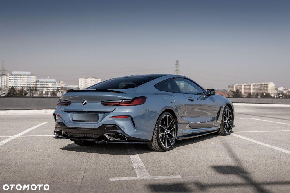 BMW Seria 8 - 16