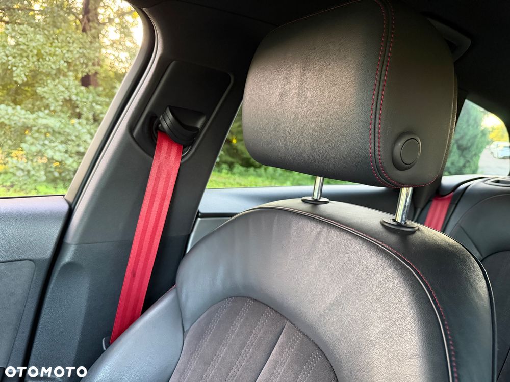 Audi A6 Avant 2.0 TDI Ultra DPF S tronic - 21
