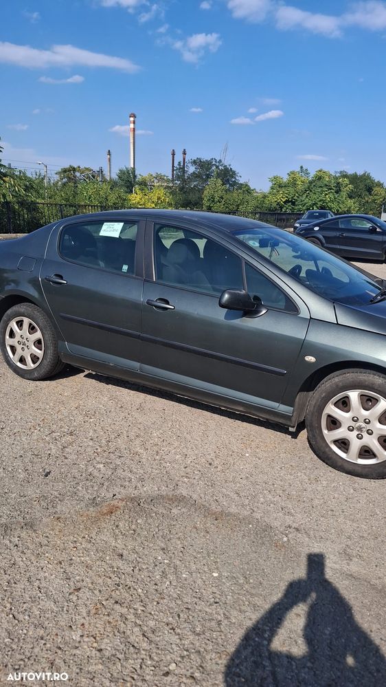 Peugeot 407 - 1