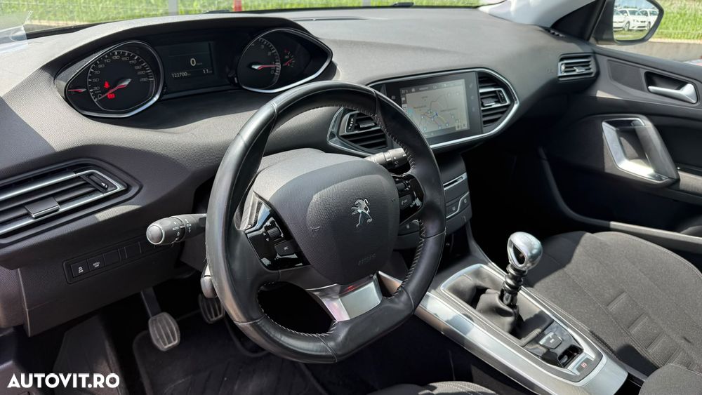 Peugeot 308 PureTech 130 GPF Stop & Start Allure Pack - 16