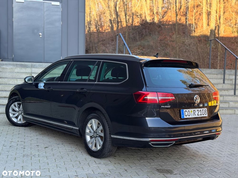 Volkswagen Passat 2.0 TDI SCR DSG Highline - 11