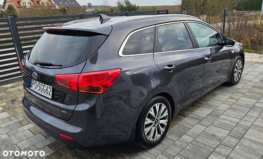 Kia Ceed - 6