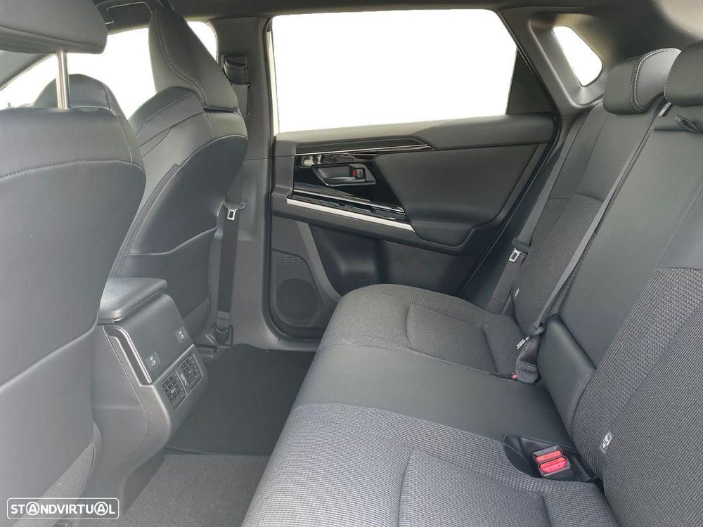 Toyota bZ4X 71,4 kWh Premium - 11