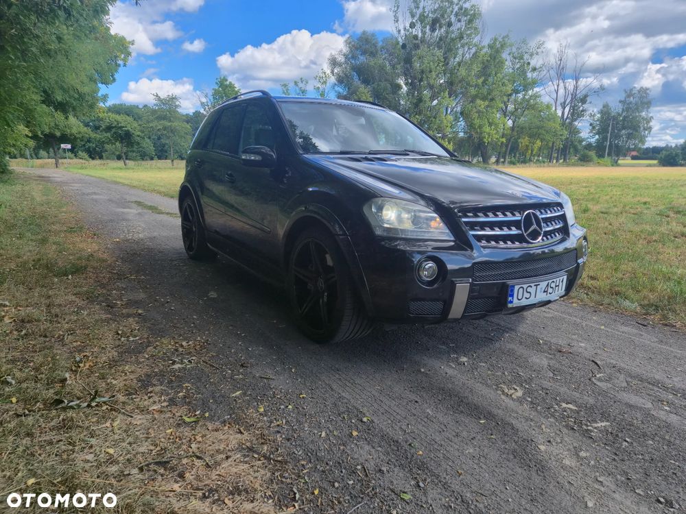 Mercedes-Benz ML 63 AMG 4Matic 7G-TRONIC - 2
