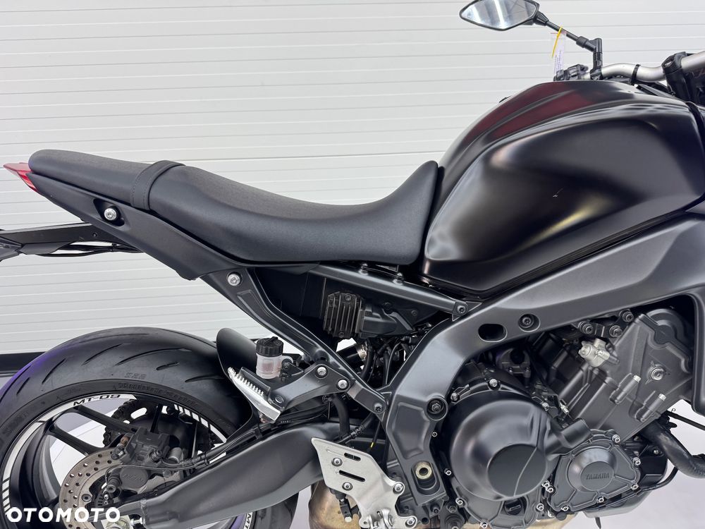 Yamaha MT - 27