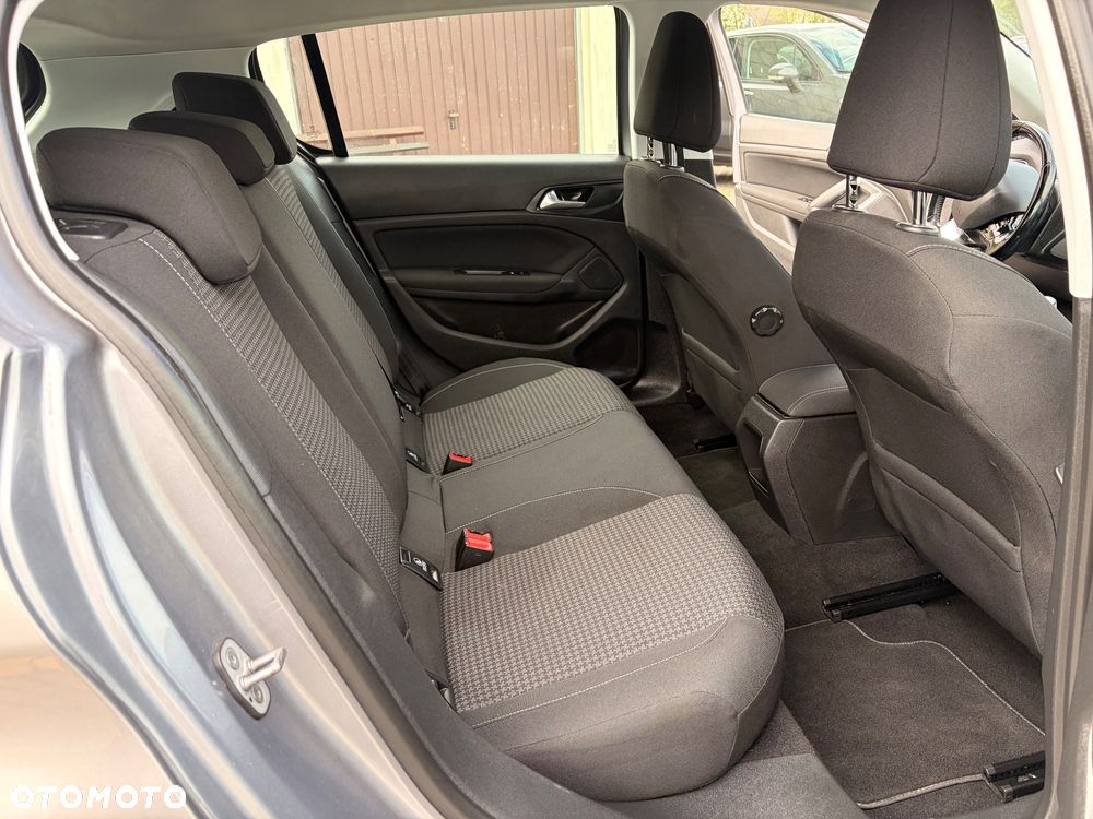 Peugeot 308 BlueHDi 130 Stop & Start GT - 11