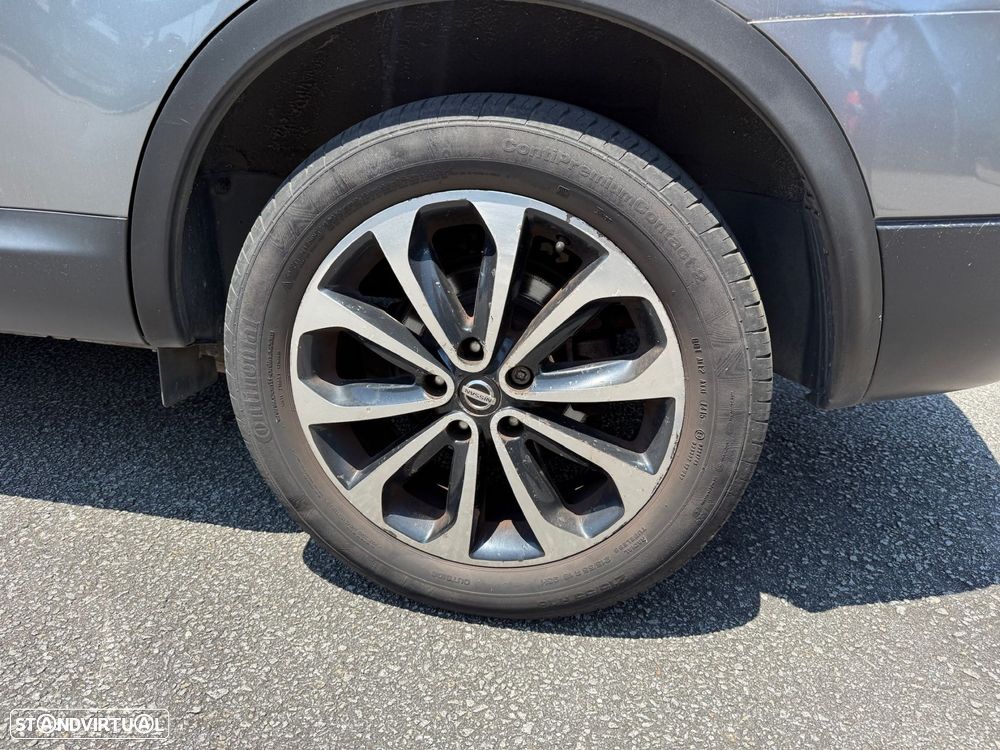 Nissan Qashqai +2 - 22