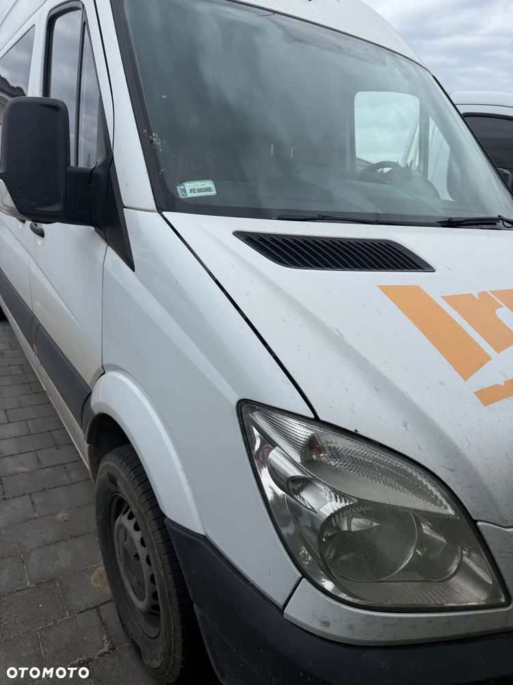Mercedes-Benz Sprinter - 1