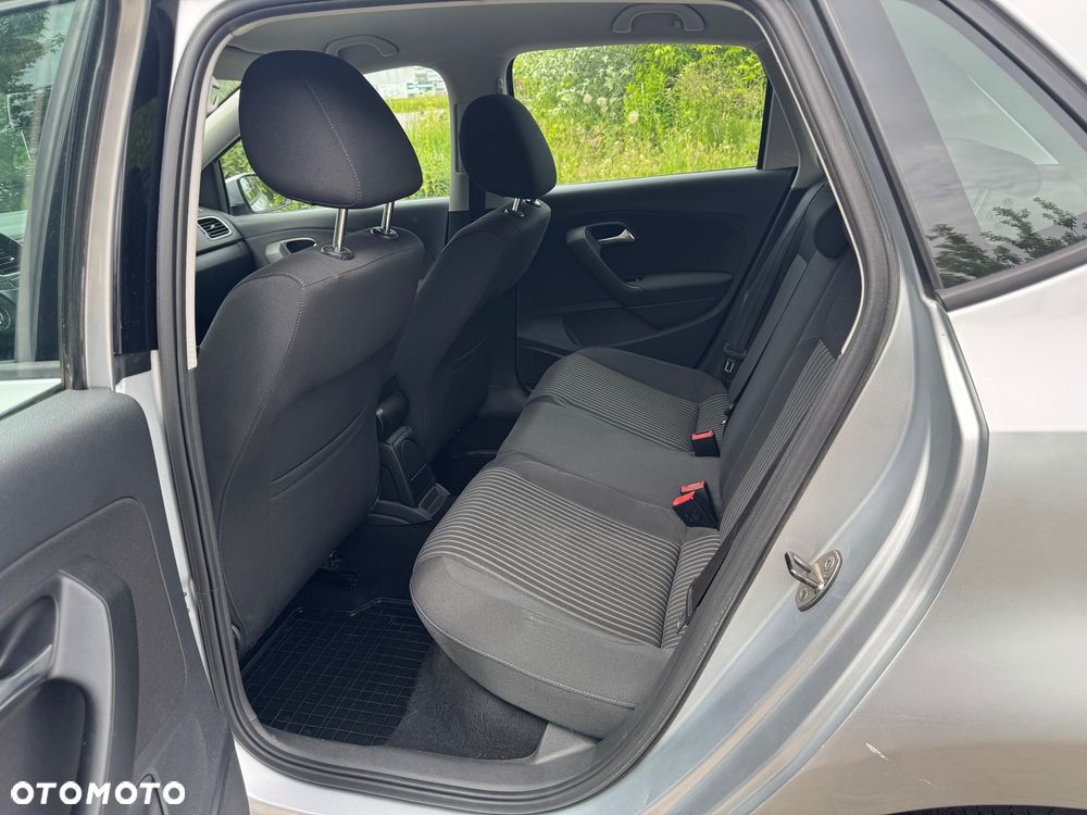 Volkswagen Polo - 15