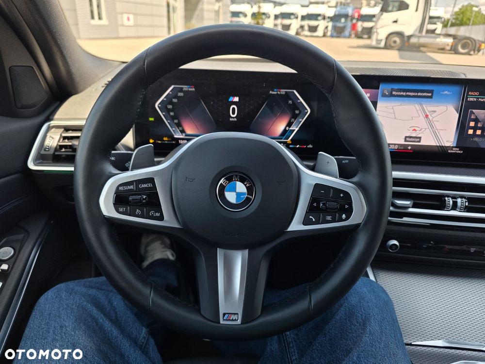 BMW Seria 3 318i M Sport - 23